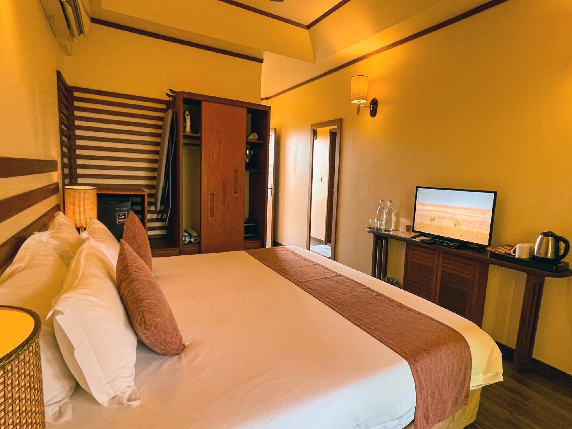 อรามู ฮอลิเดย์ แอนด์ สปา Hotel ดิฟฟูชิ ภายนอก รูปภาพ